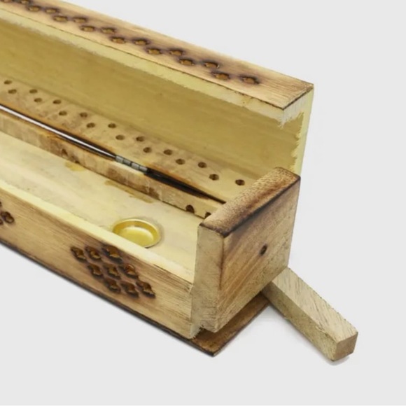 Crossbones Coffin Incense Burning Box - Picture 2 of 3